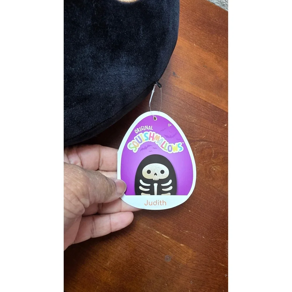 NEW Squishmallows Judith Skeleton Plush Unisex 12 Inch Black‎ Silver Halloween